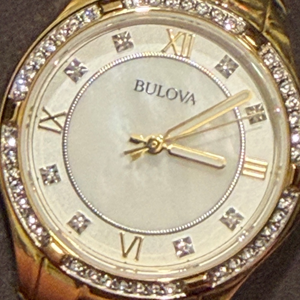 NWT Authentic Bulova Crystal and Gold Watch- never worn, beautiful in org box❤️ - Picture 8 of 15